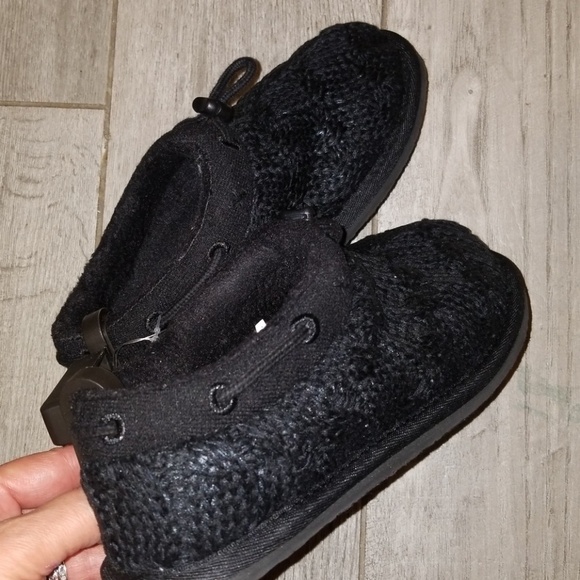 Ugg Slippers - Picture 2 of 3